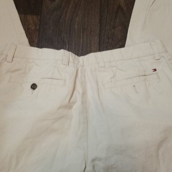 🧡EUC Tommy Hilfiger Chinos - Picture 4 of 5